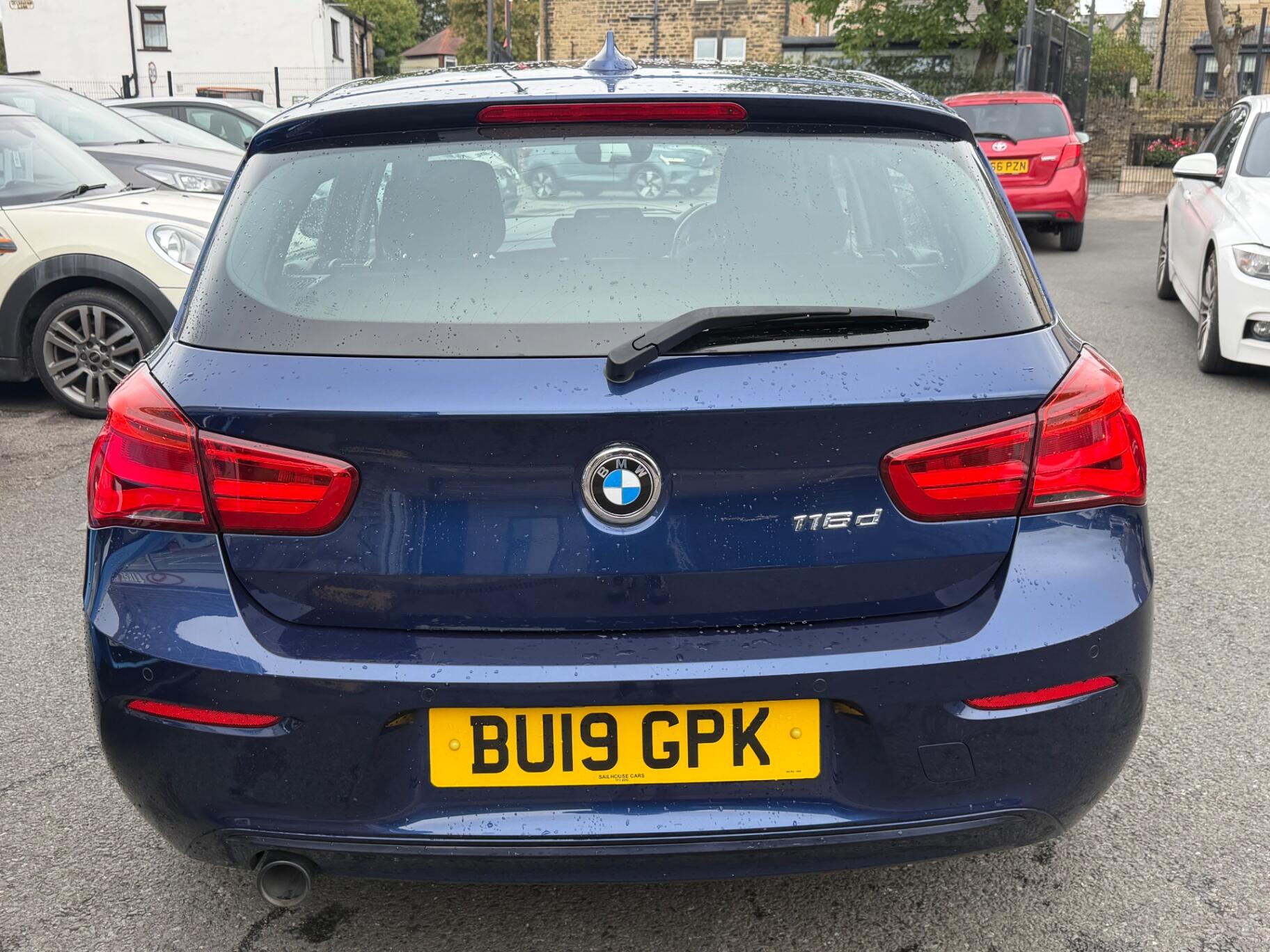 BMW 1 Series view 7