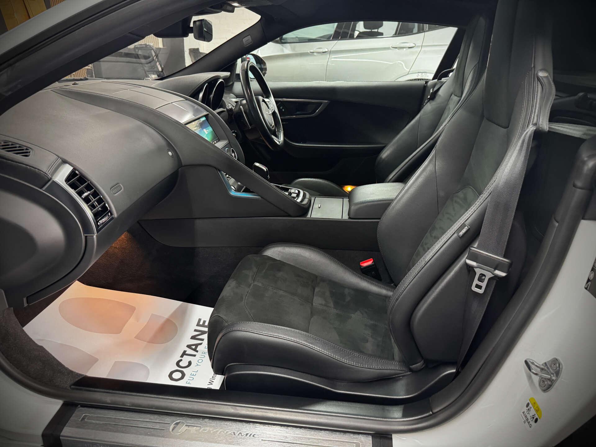 Jaguar F-Type view 59