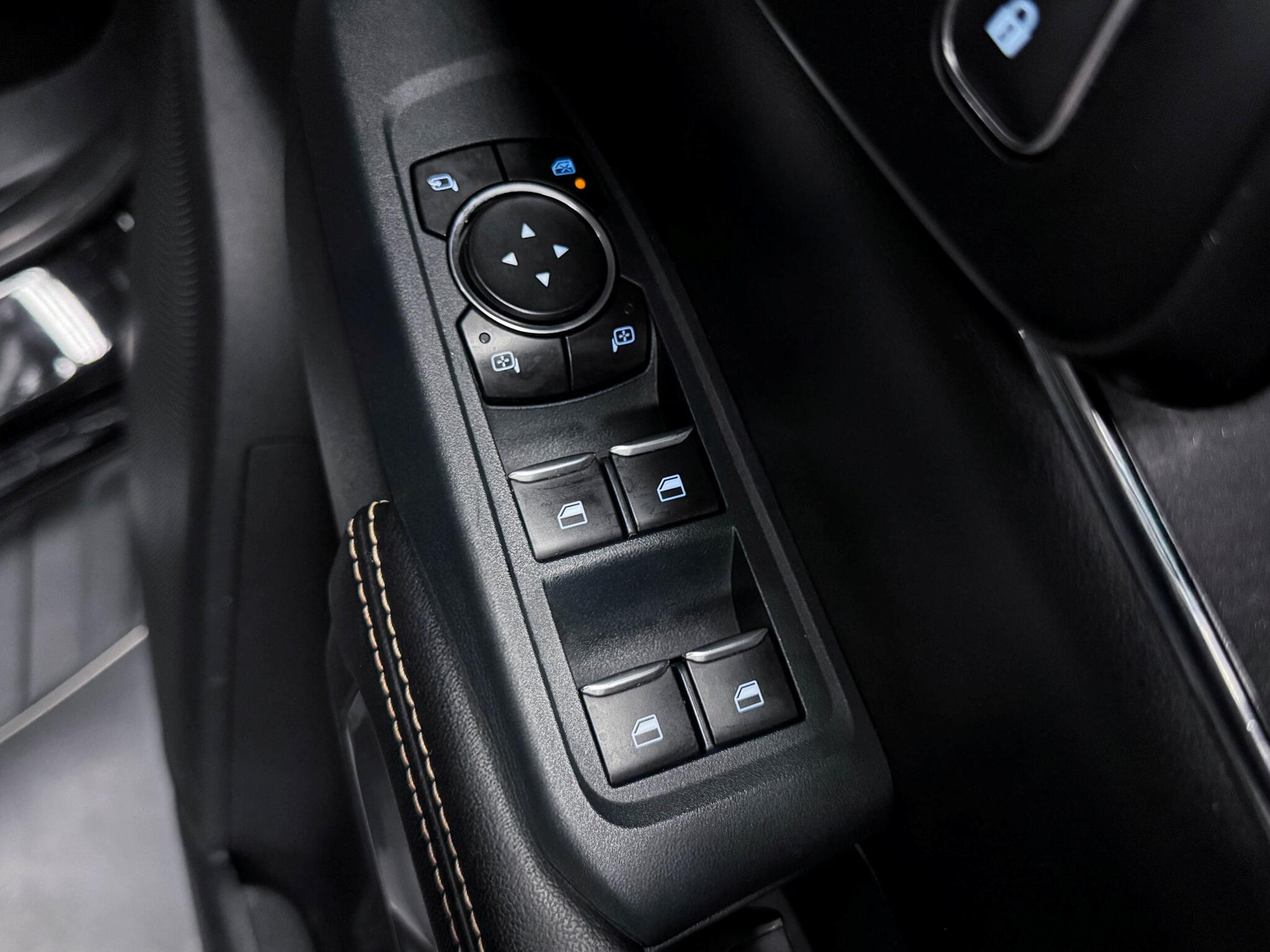 Ford Ranger view 32