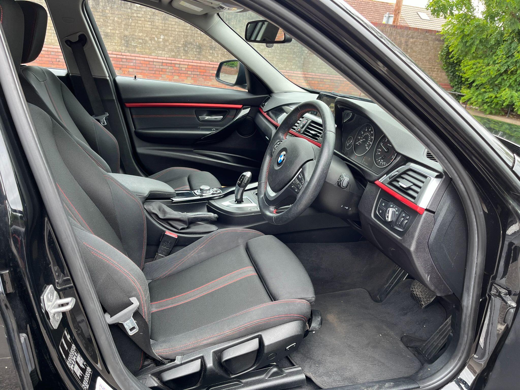 BMW 3 Series view 31