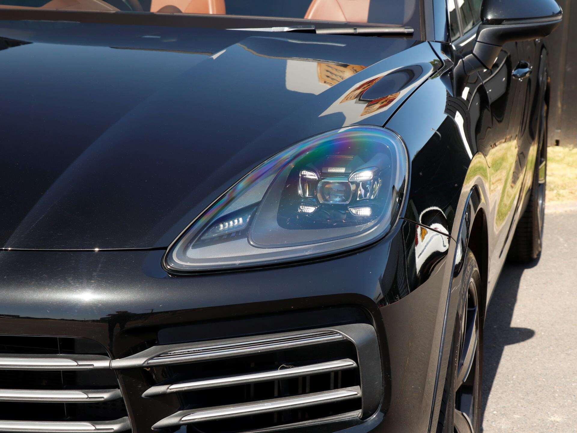Porsche Cayenne view 28