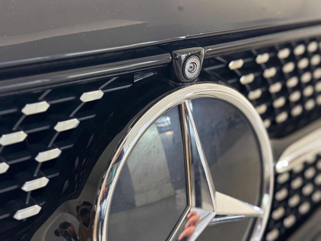 Mercedes-Benz E-Class view 24