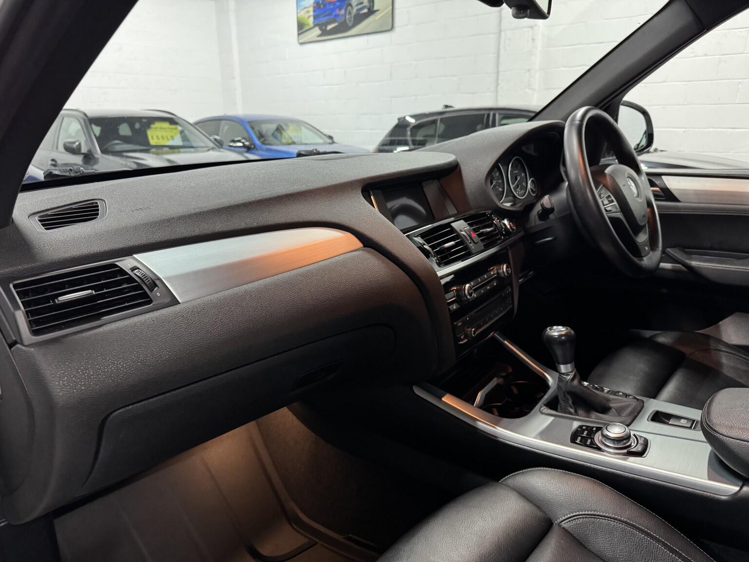 BMW X3 view 11