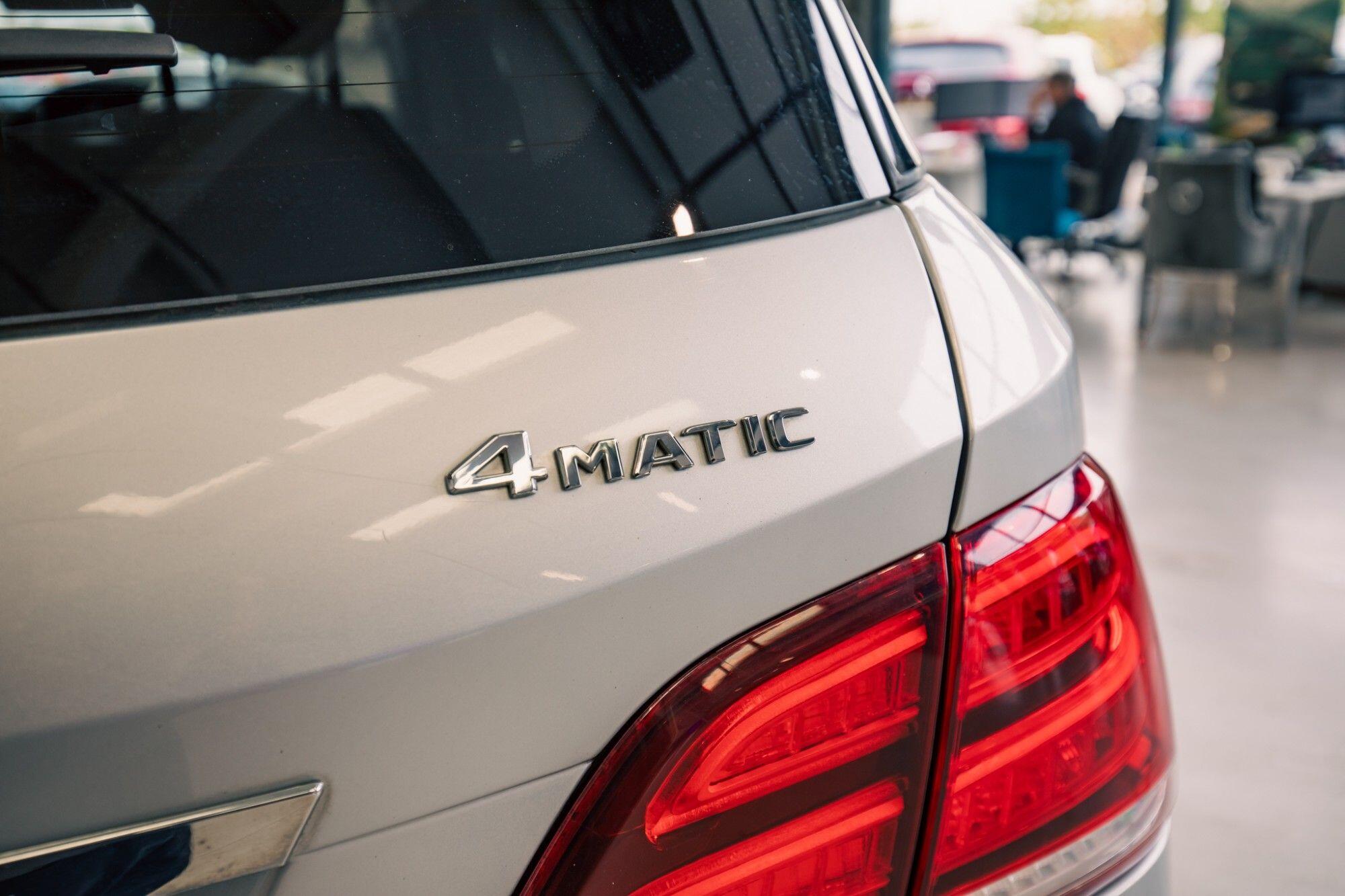 Mercedes-Benz GLE view 7