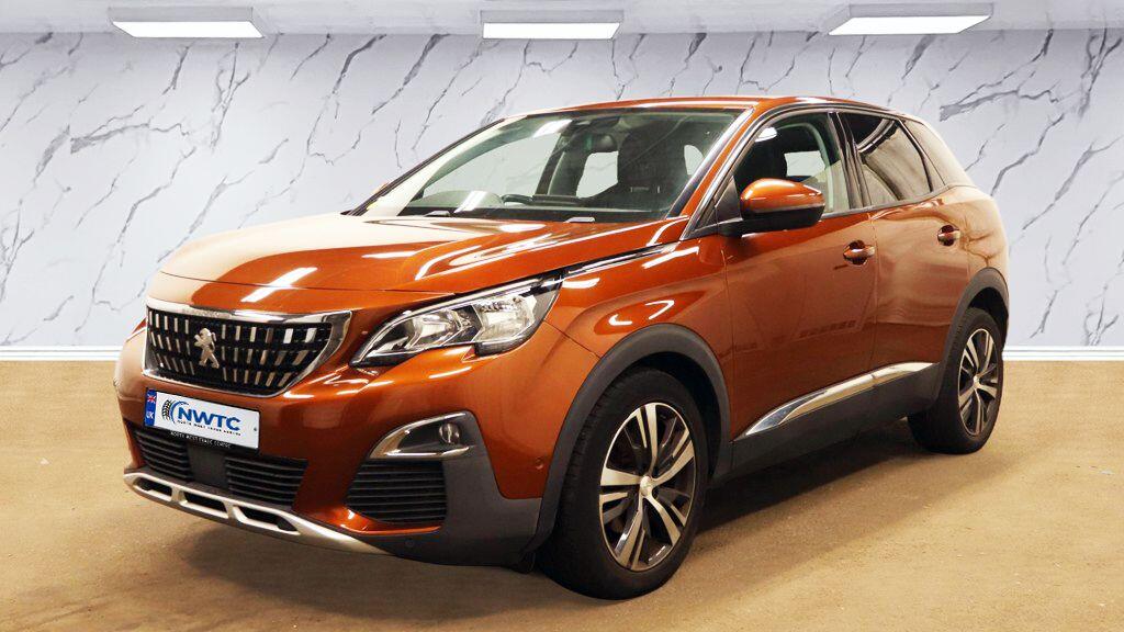 Peugeot 3008 view 5