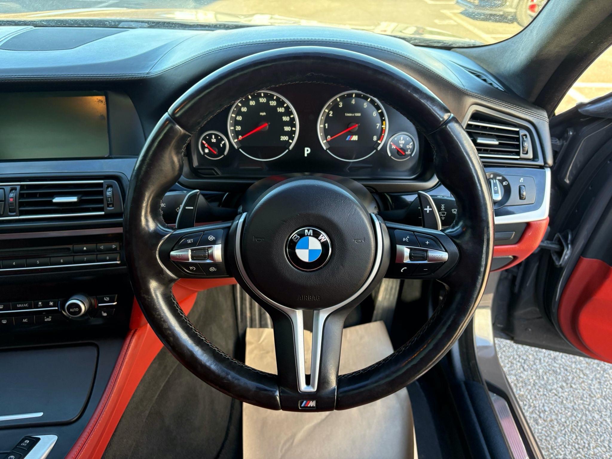 BMW M5 view 33
