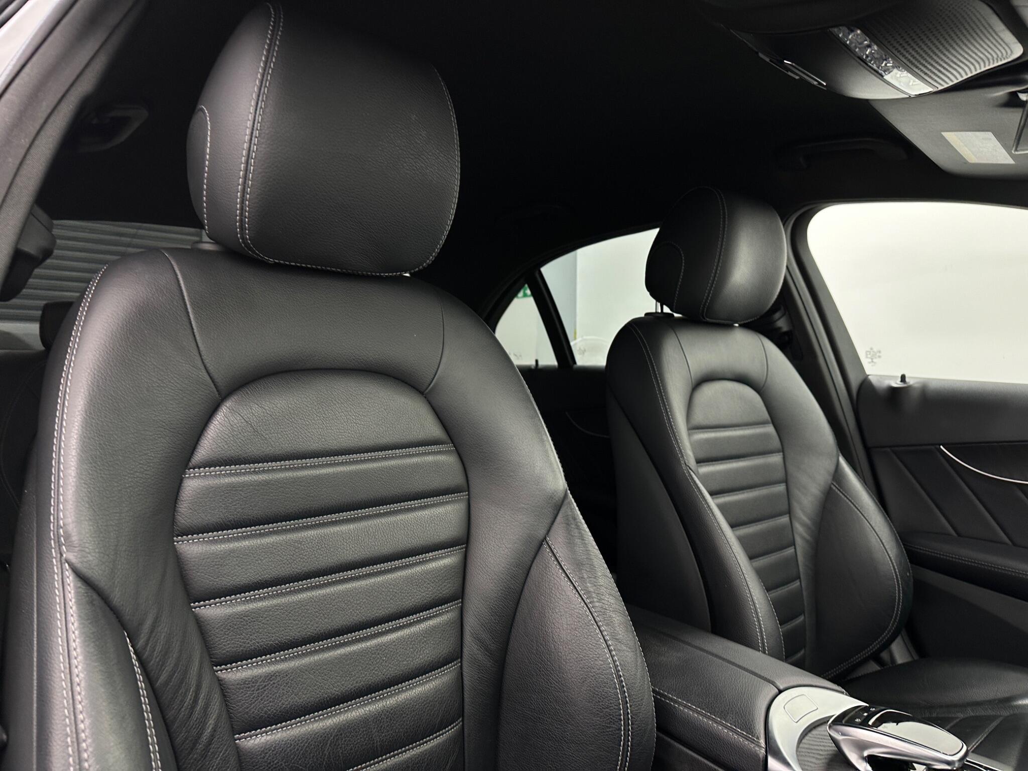 Mercedes-Benz C-Class view 35