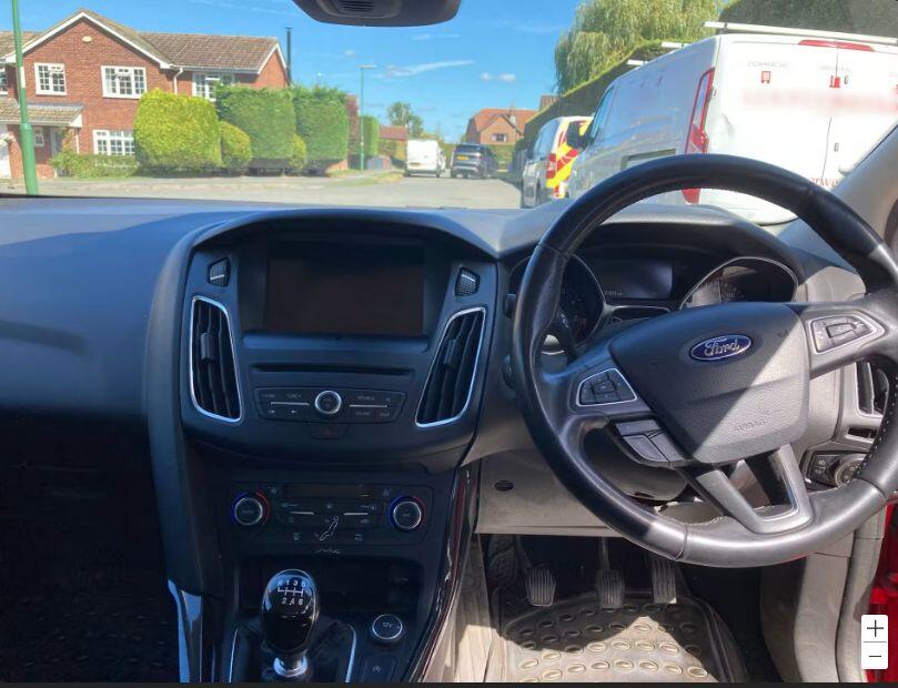 Ford Focus view 5