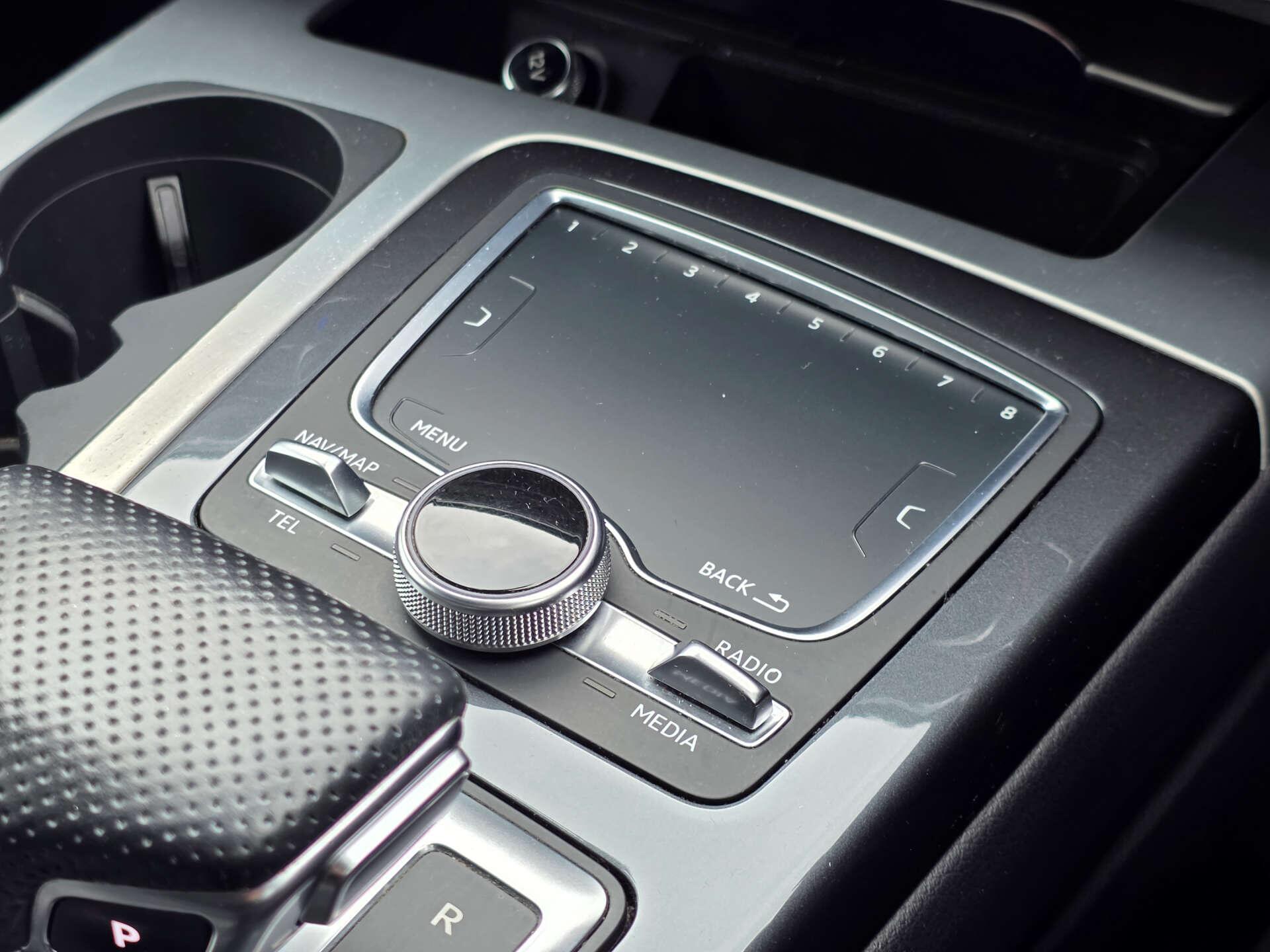 Audi SQ7 view 31