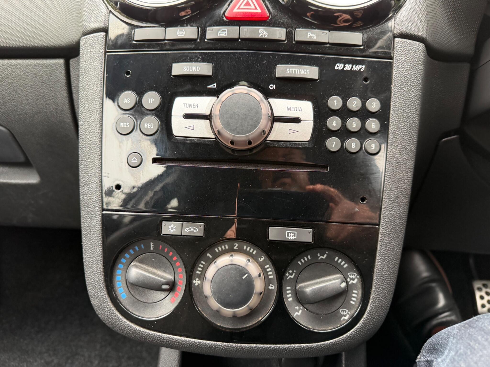 Vauxhall Corsa view 46