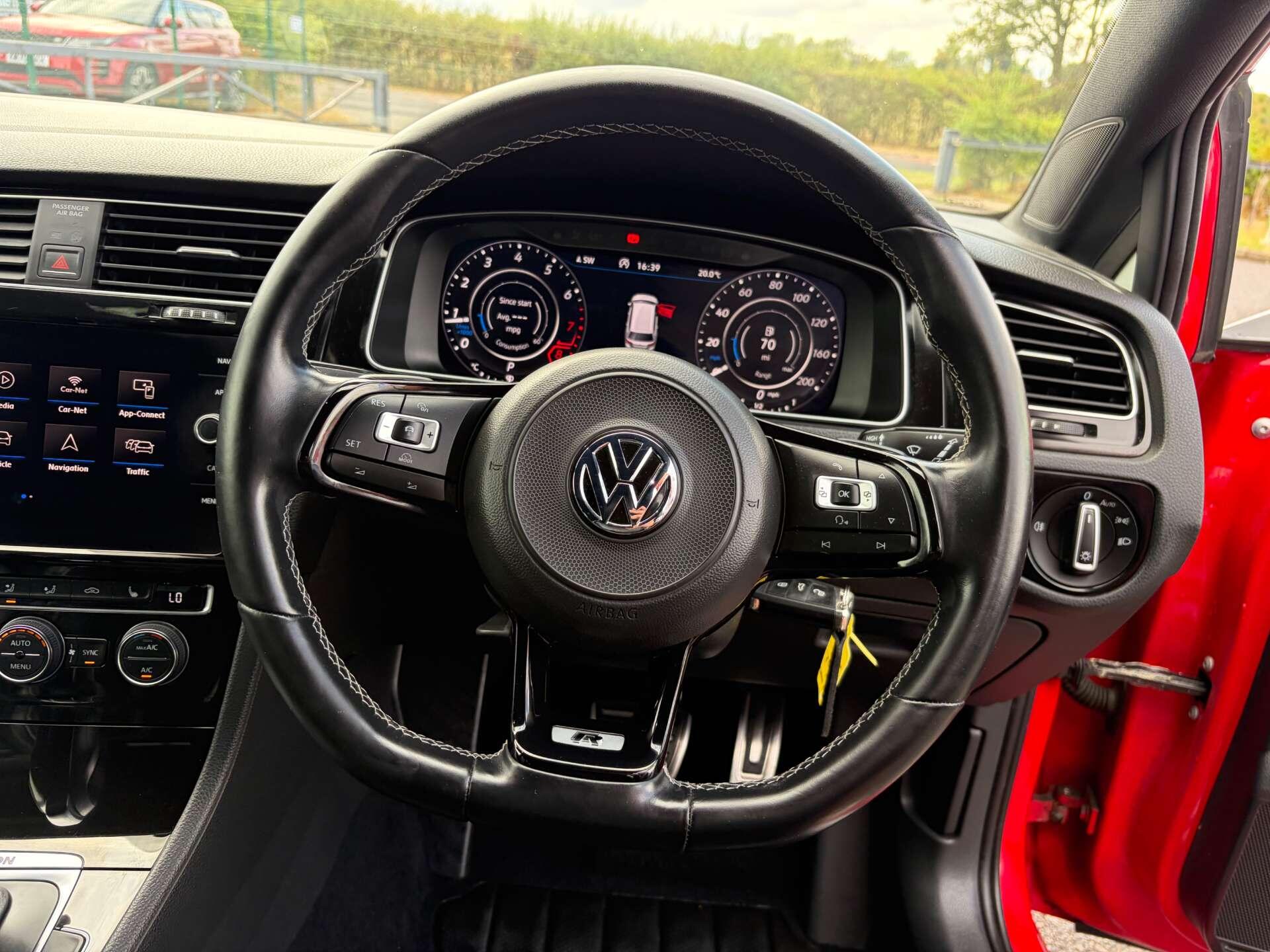 Volkswagen Golf view 36
