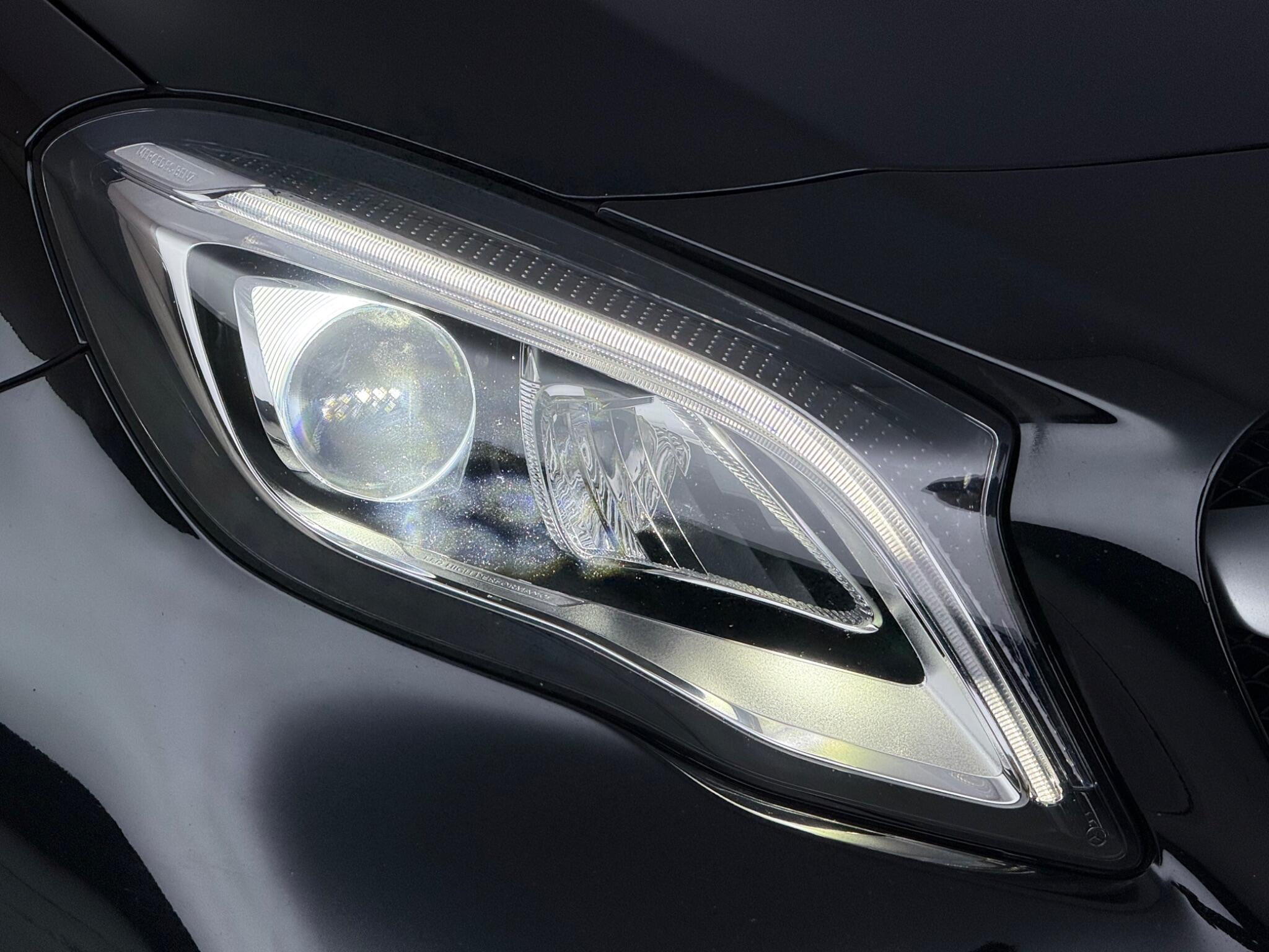 Mercedes-Benz Gla view 4