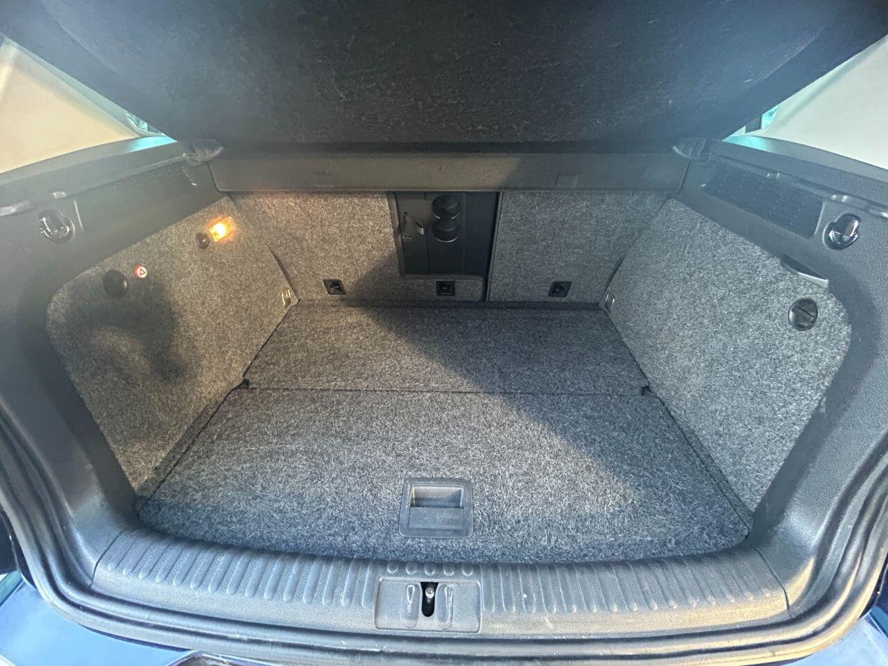 Volkswagen Tiguan view 15