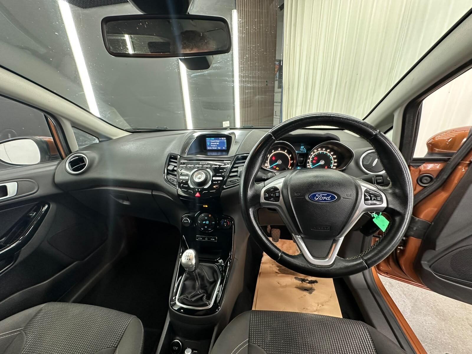Ford Fiesta view 32