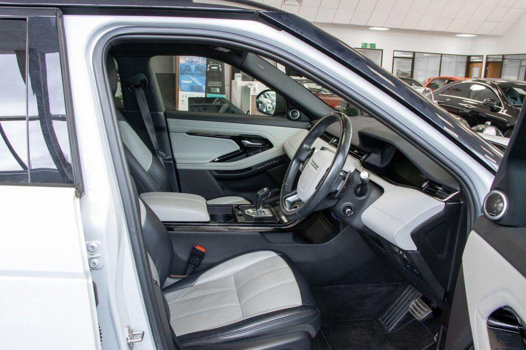 Land Rover Range Rover Evoque view 3