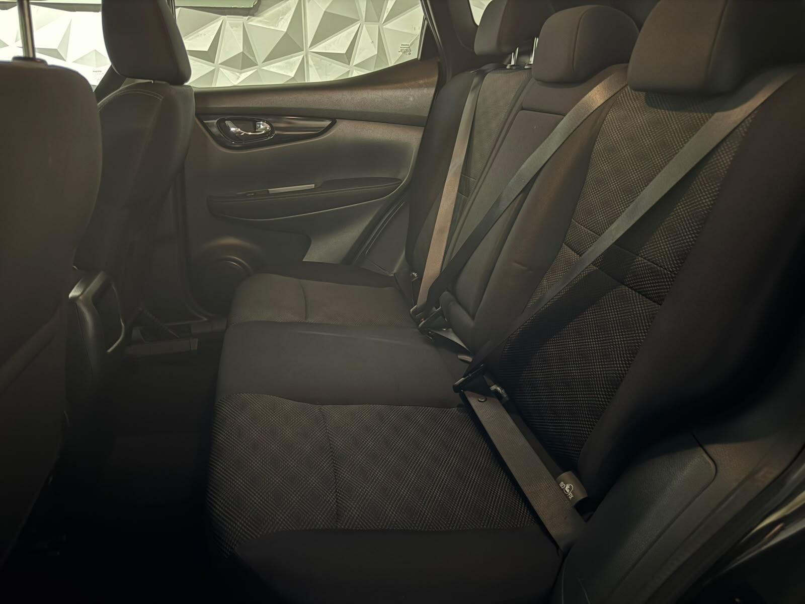 Nissan Qashqai view 18