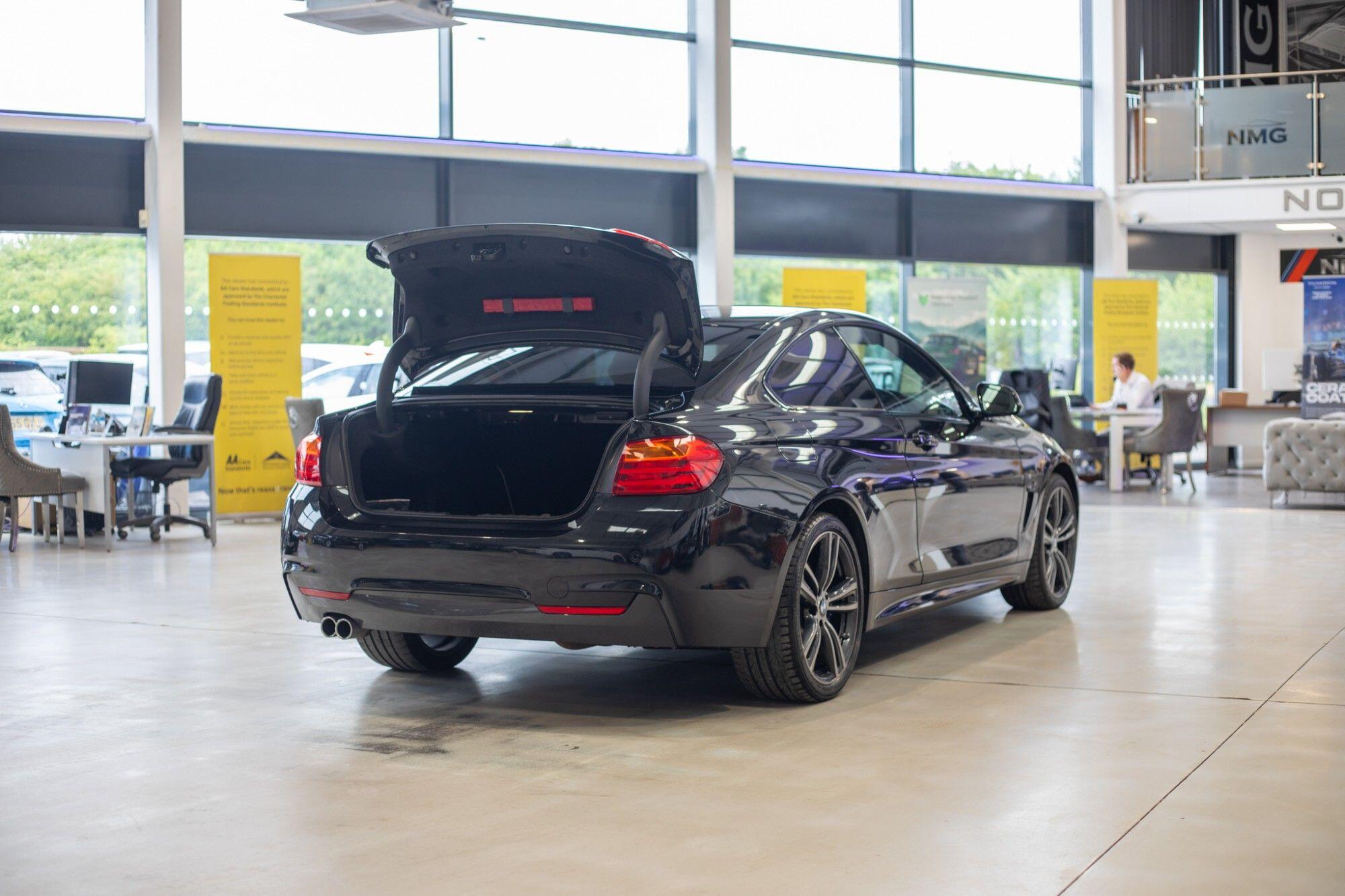 BMW 4 Series view 36