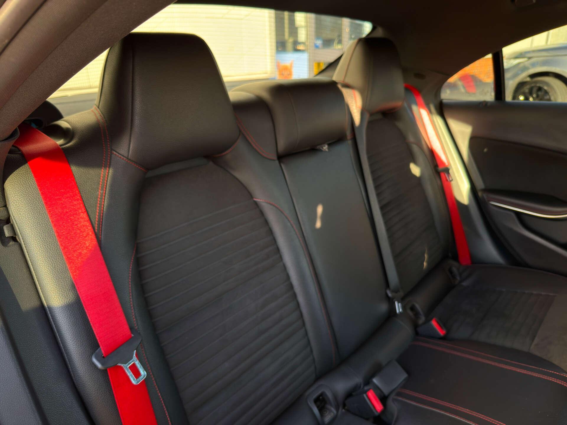 Mercedes-Benz Cla view 15