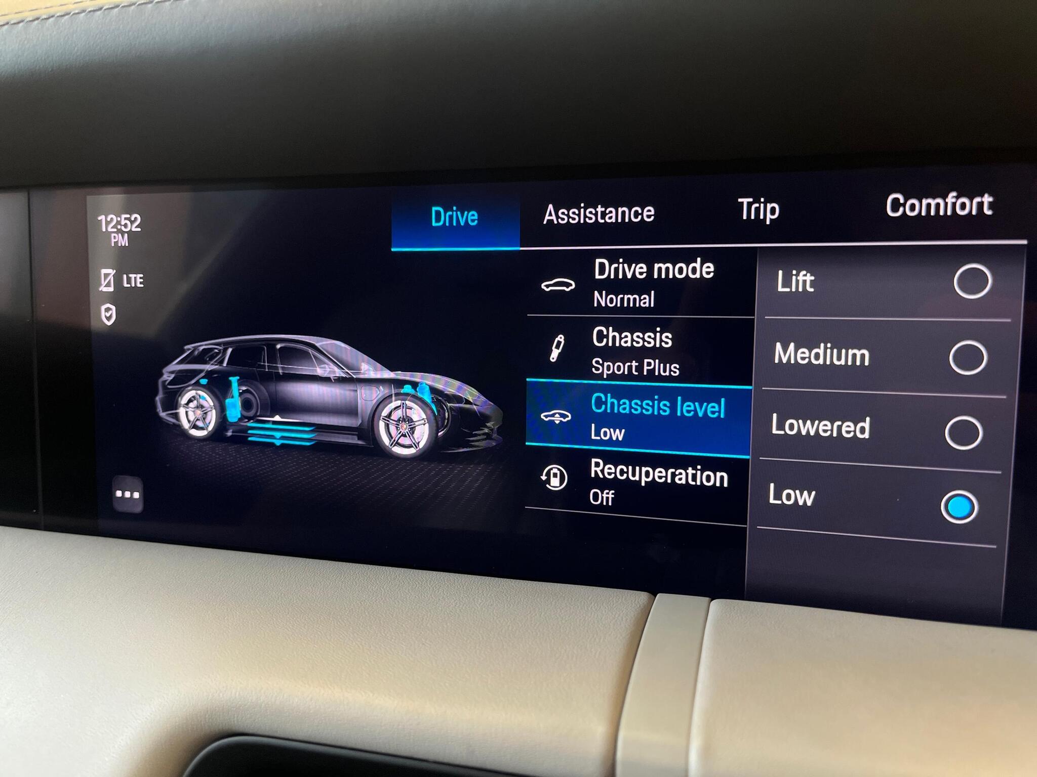 Porsche Taycan view 34