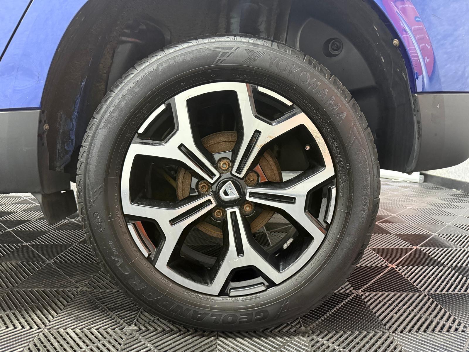 Dacia Duster view 27