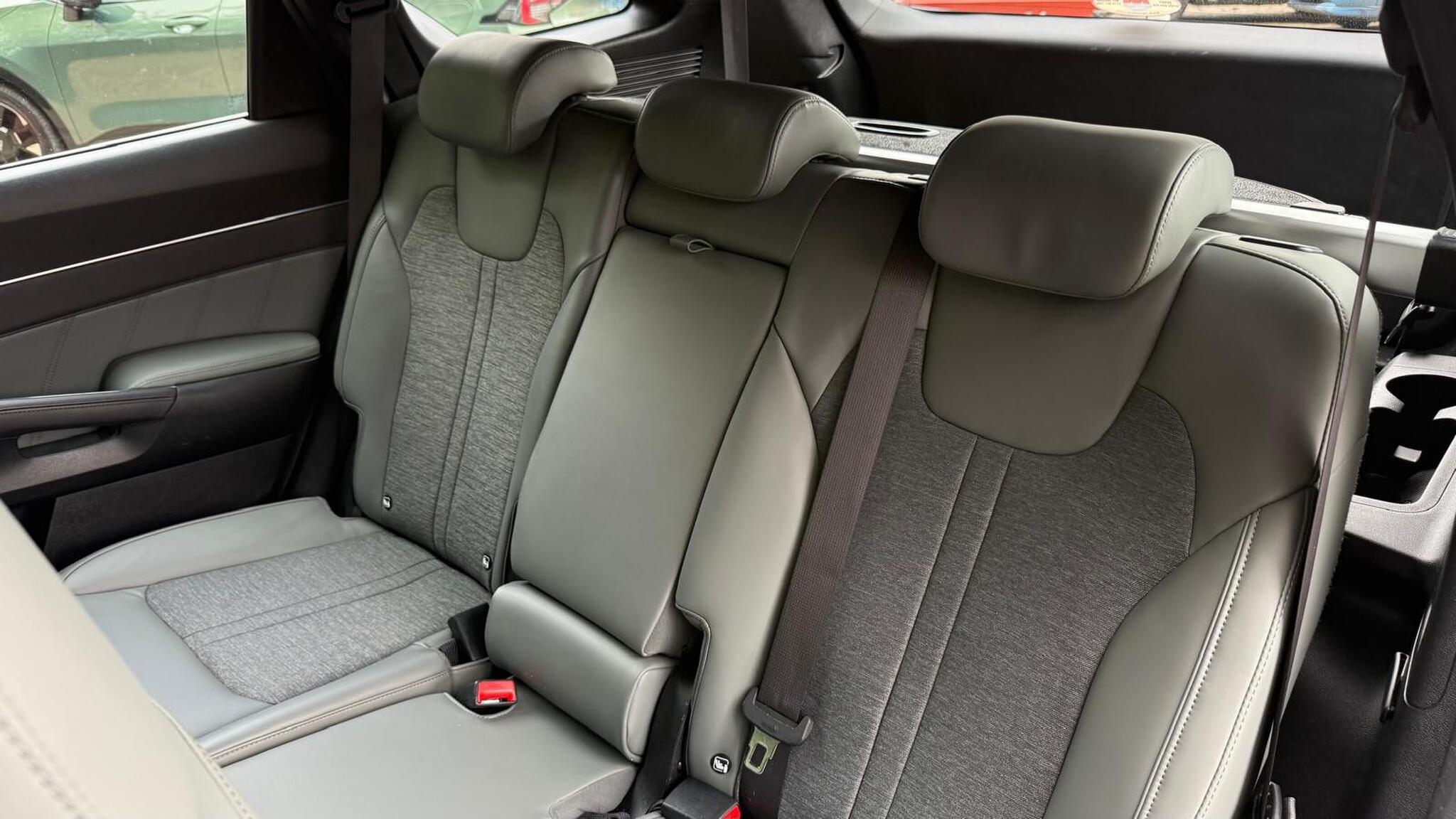 Kia Sorento view 31