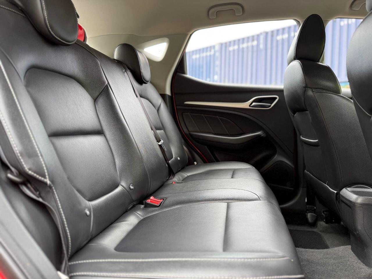 MG MG ZS view 13