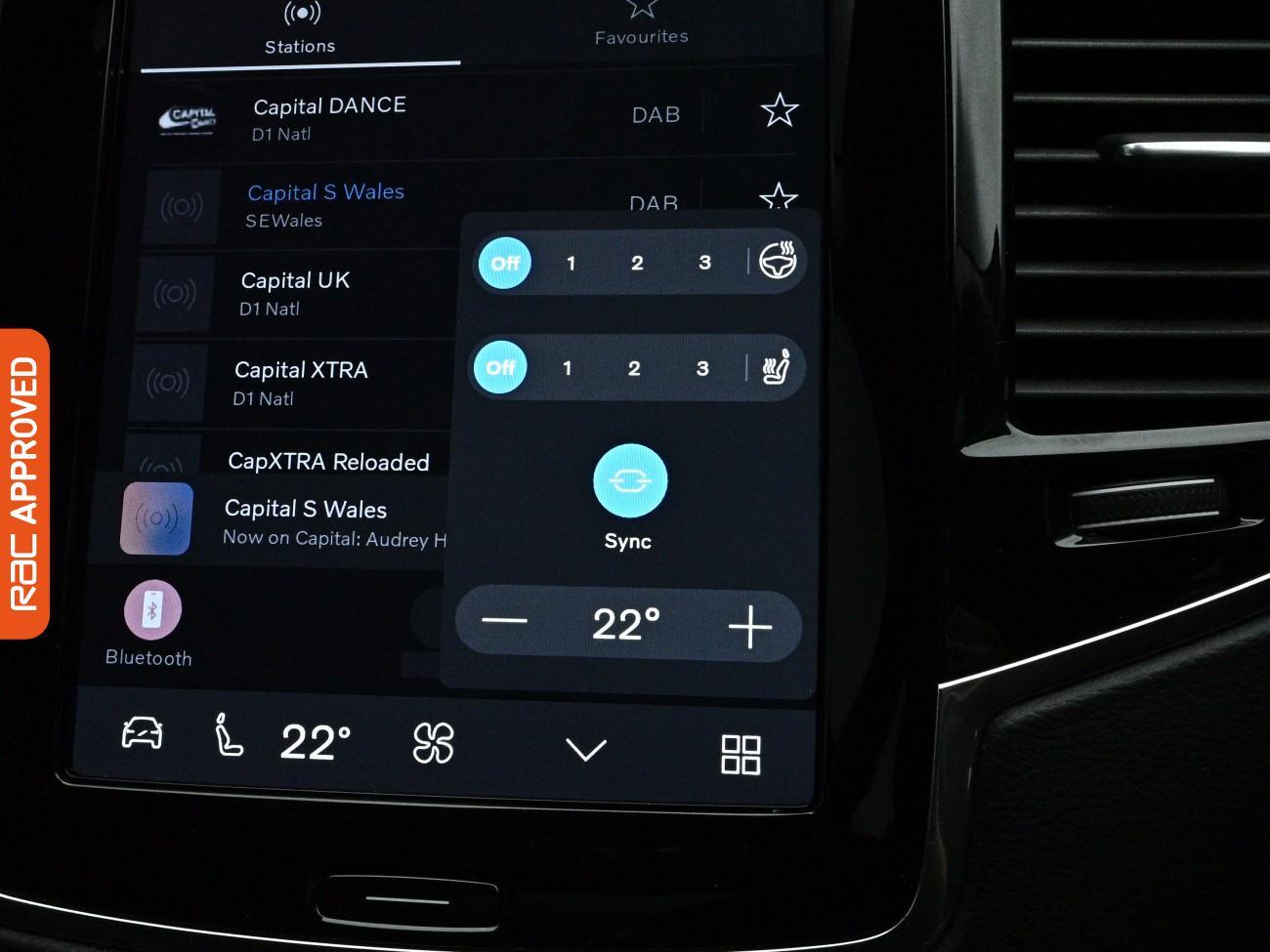 Volvo XC90 view 18