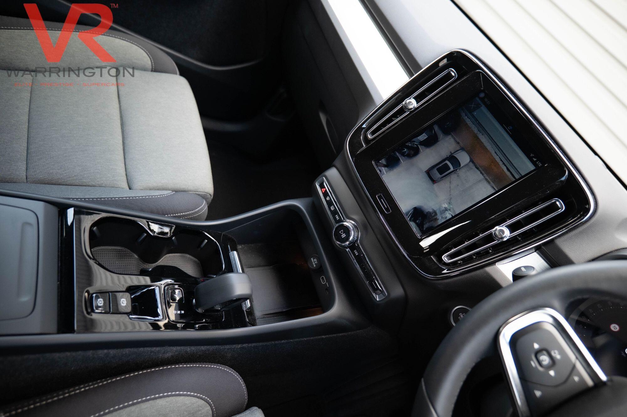 Volvo XC40 view 26