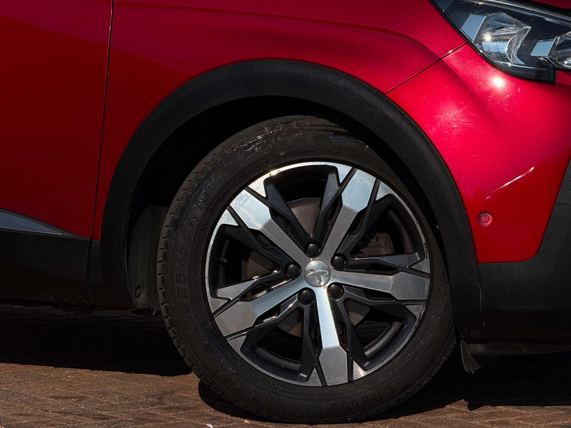 Peugeot 3008 view 16