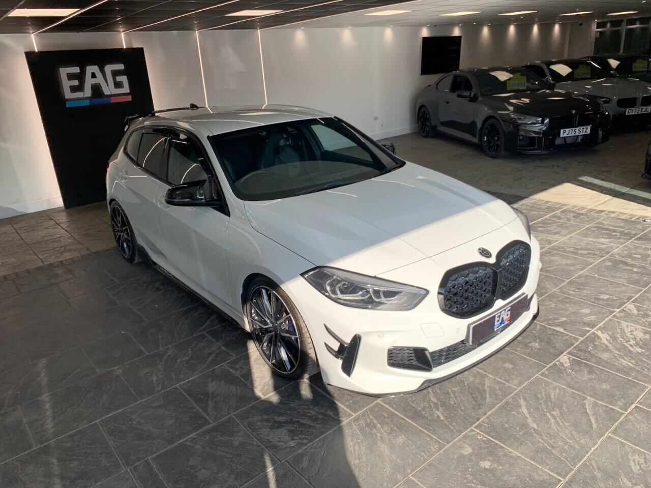 BMW 1 Series view 14