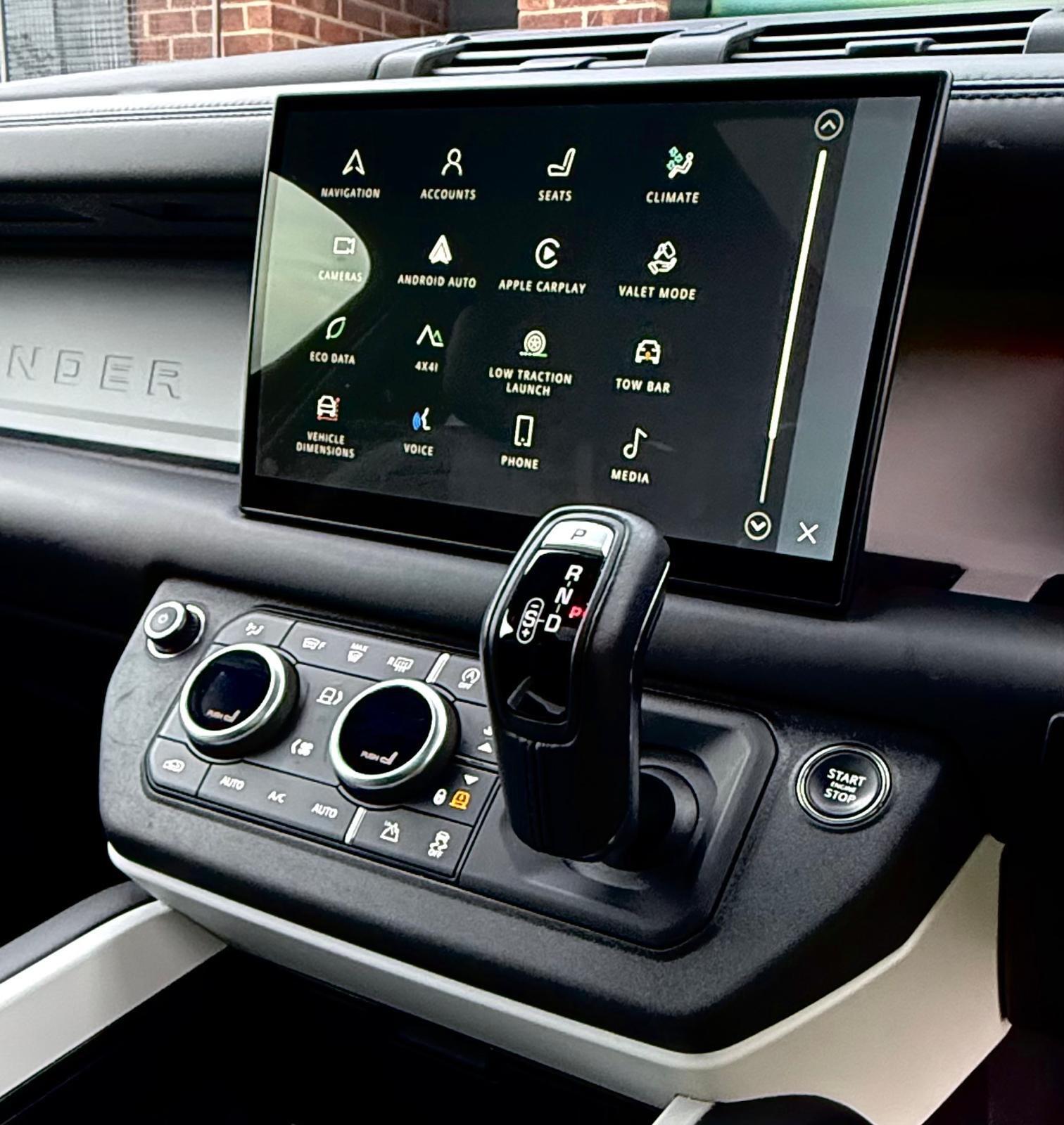 Land Rover Defender view 21