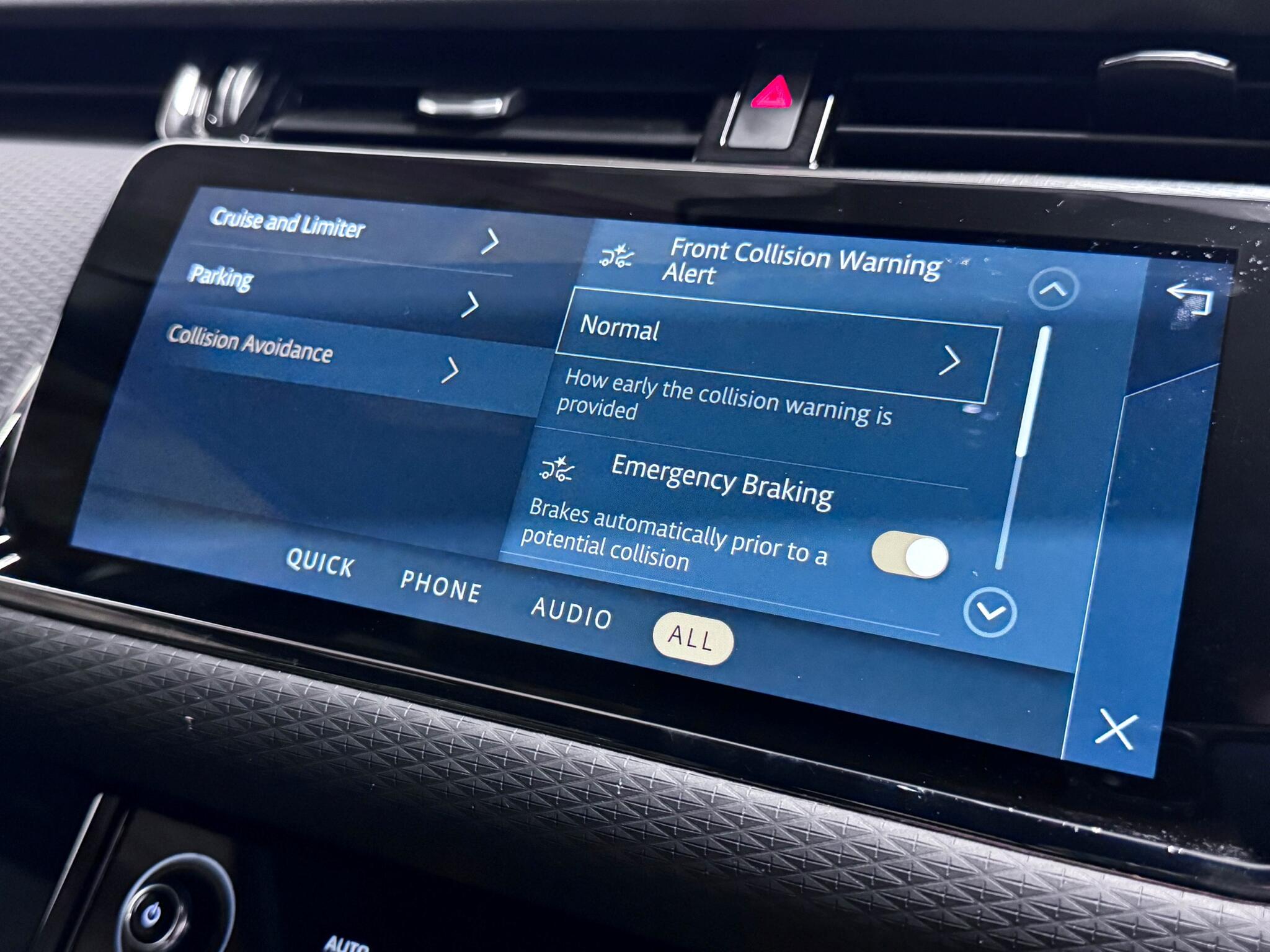 Land Rover Range Rover Evoque view 44