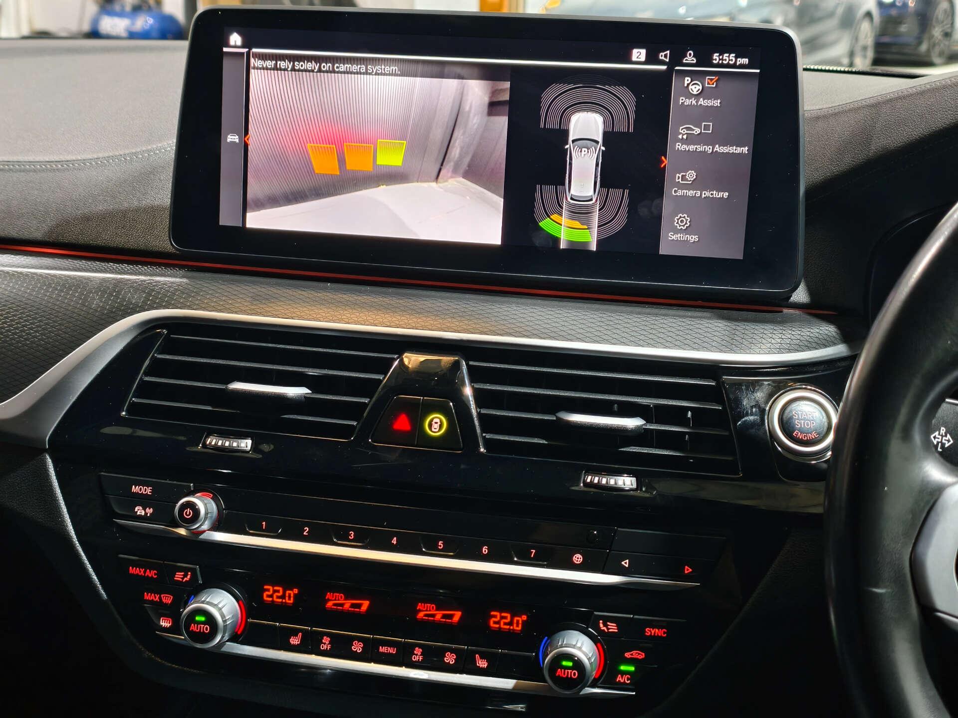 BMW 5 Series view 41