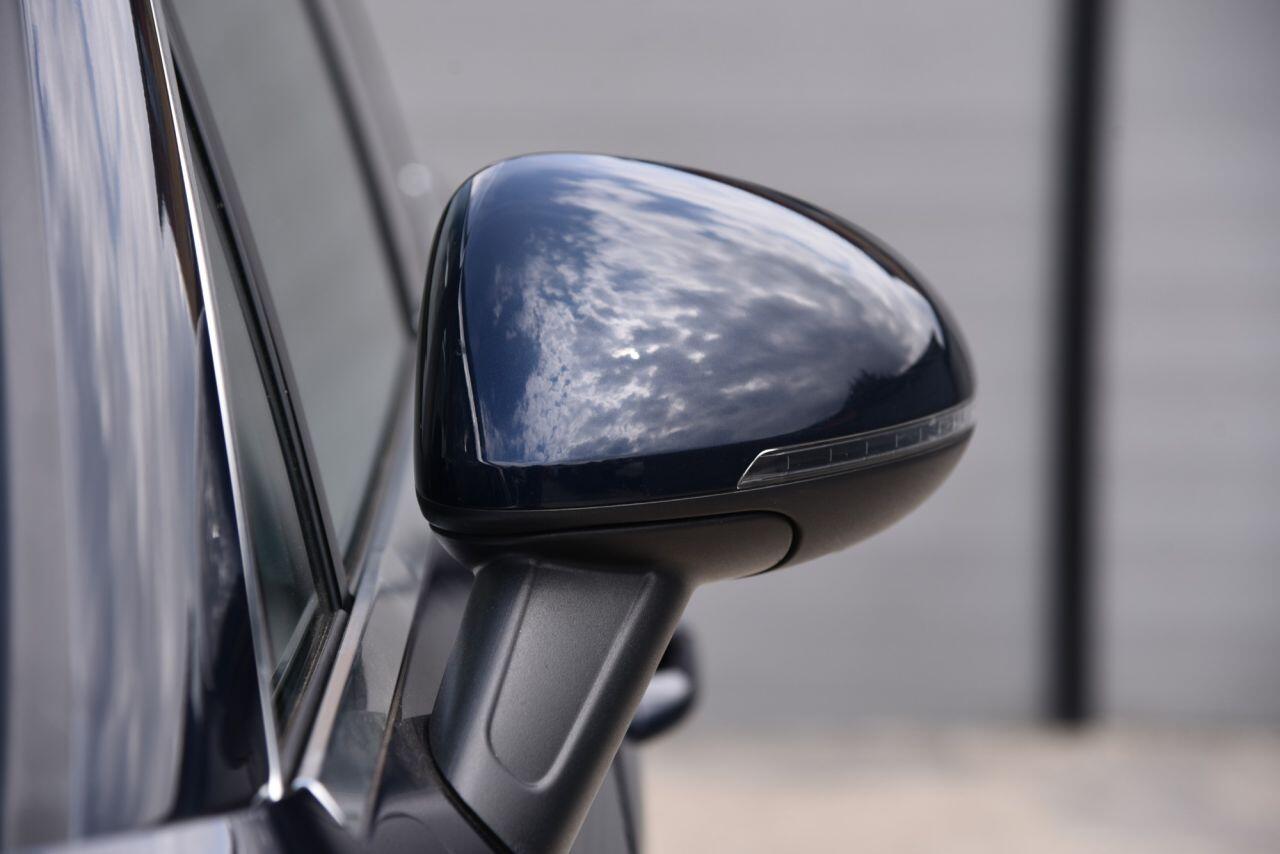 Porsche Macan view 17