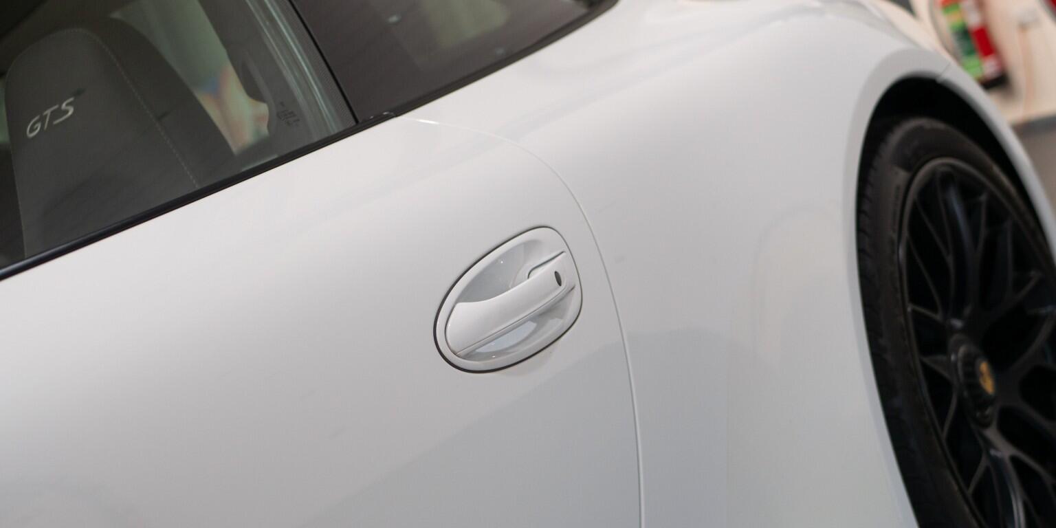 Porsche 911 view 52
