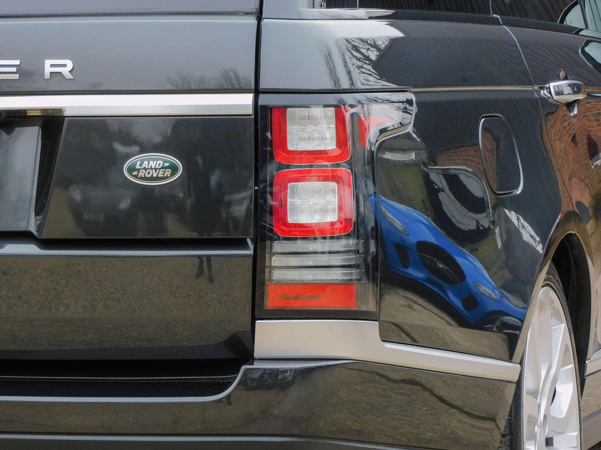 Land Rover Range Rover view 15