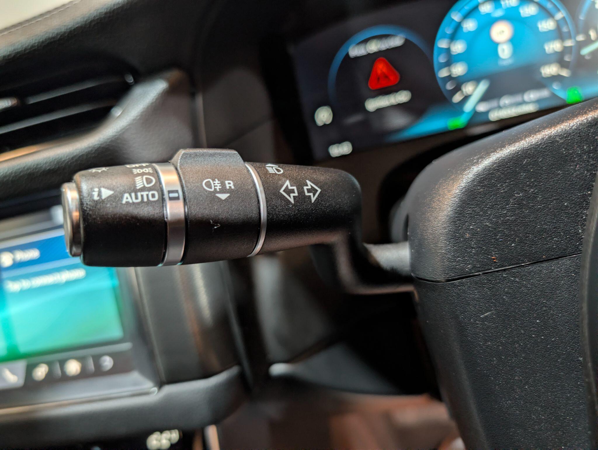 Jaguar XF view 32