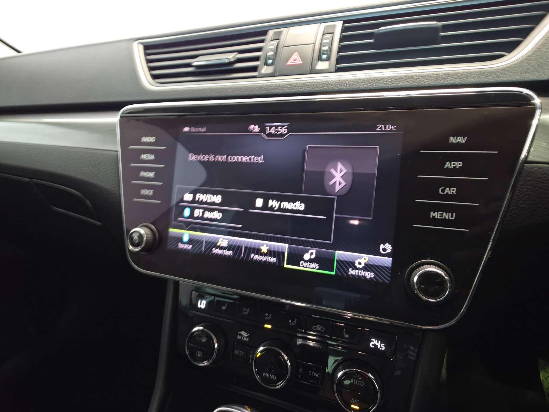 Skoda Superb view 48