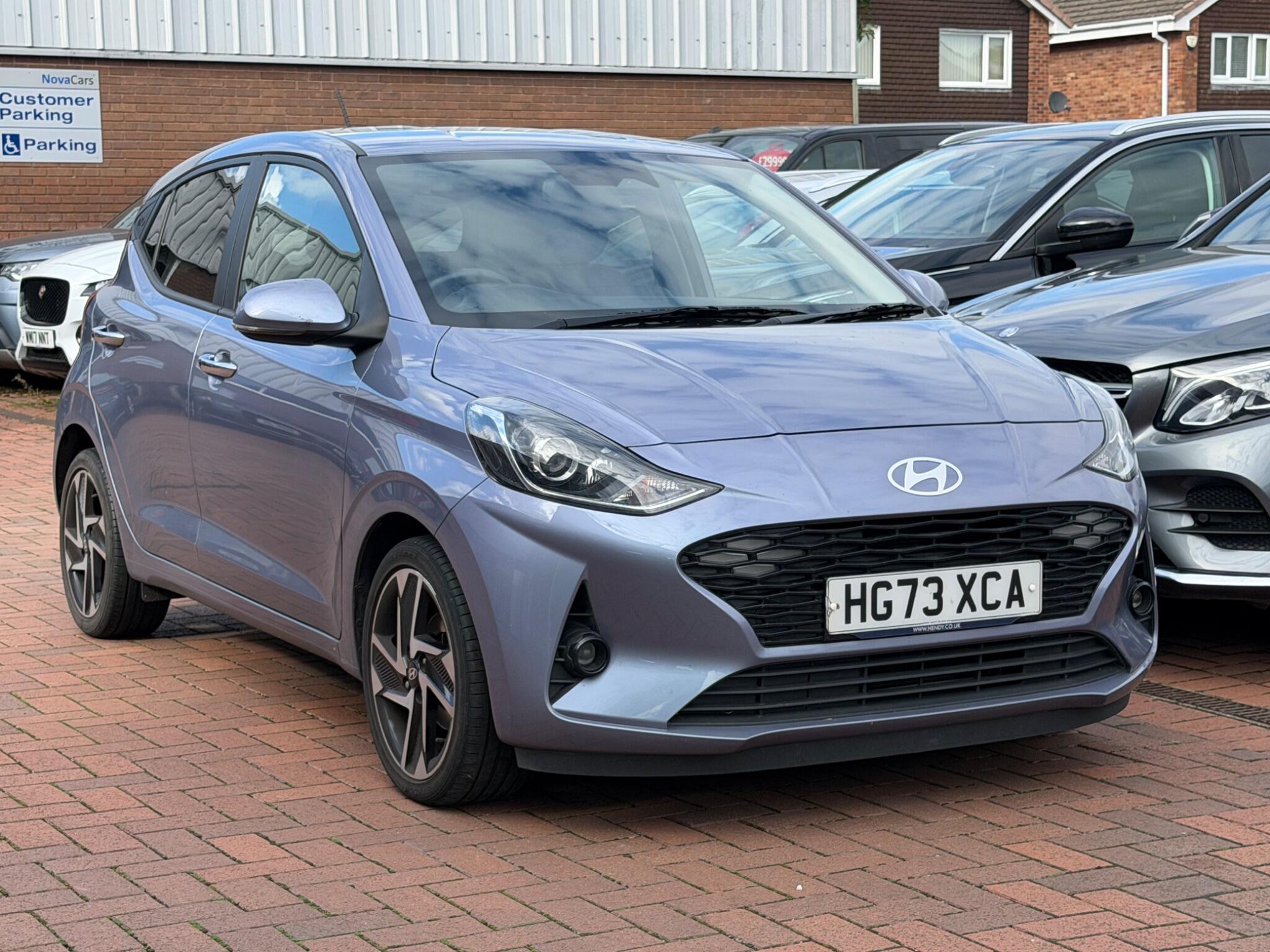 Hyundai i10 view 25