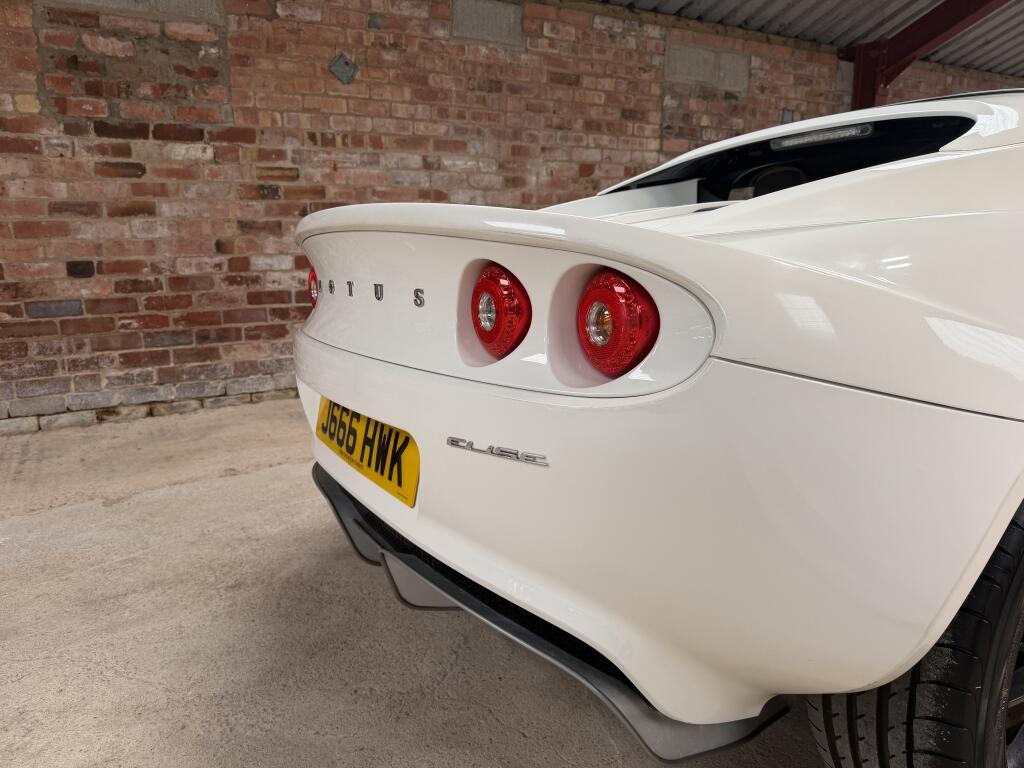 Lotus Elise view 10