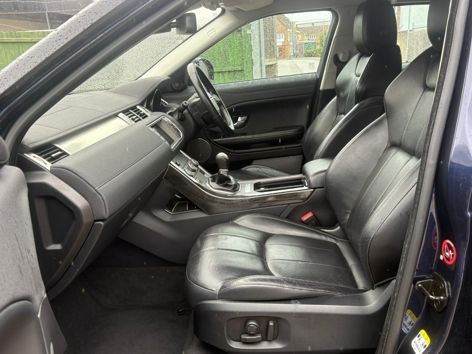 Land Rover Range Rover Evoque view 18