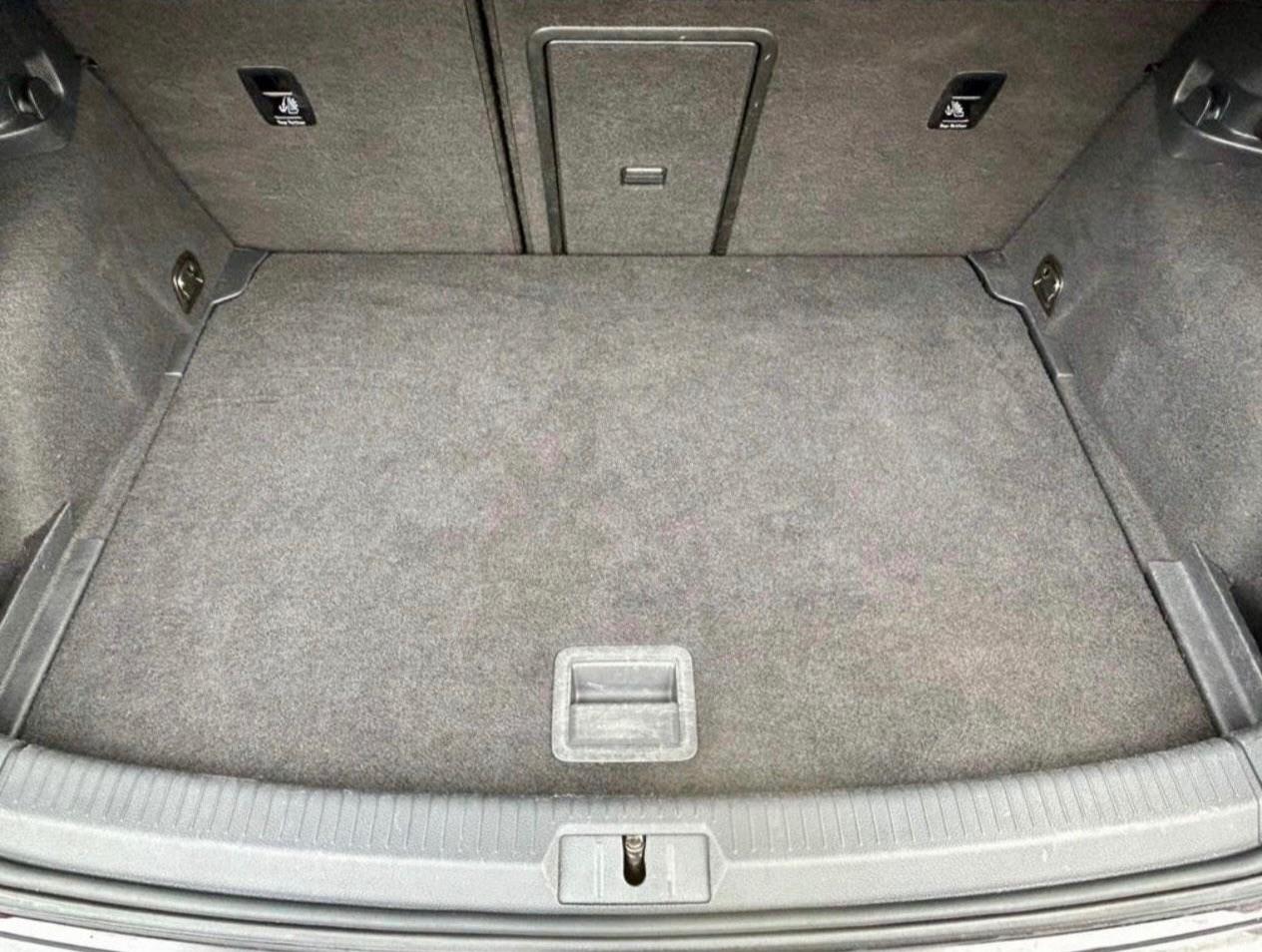 Volkswagen Golf view 16