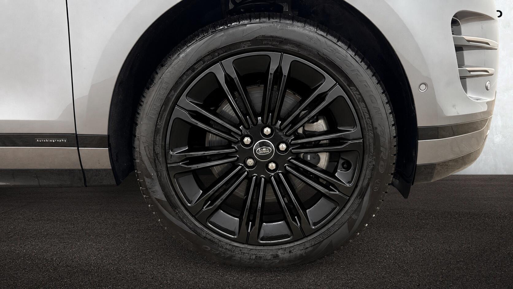 Land Rover Range Rover Evoque view 8