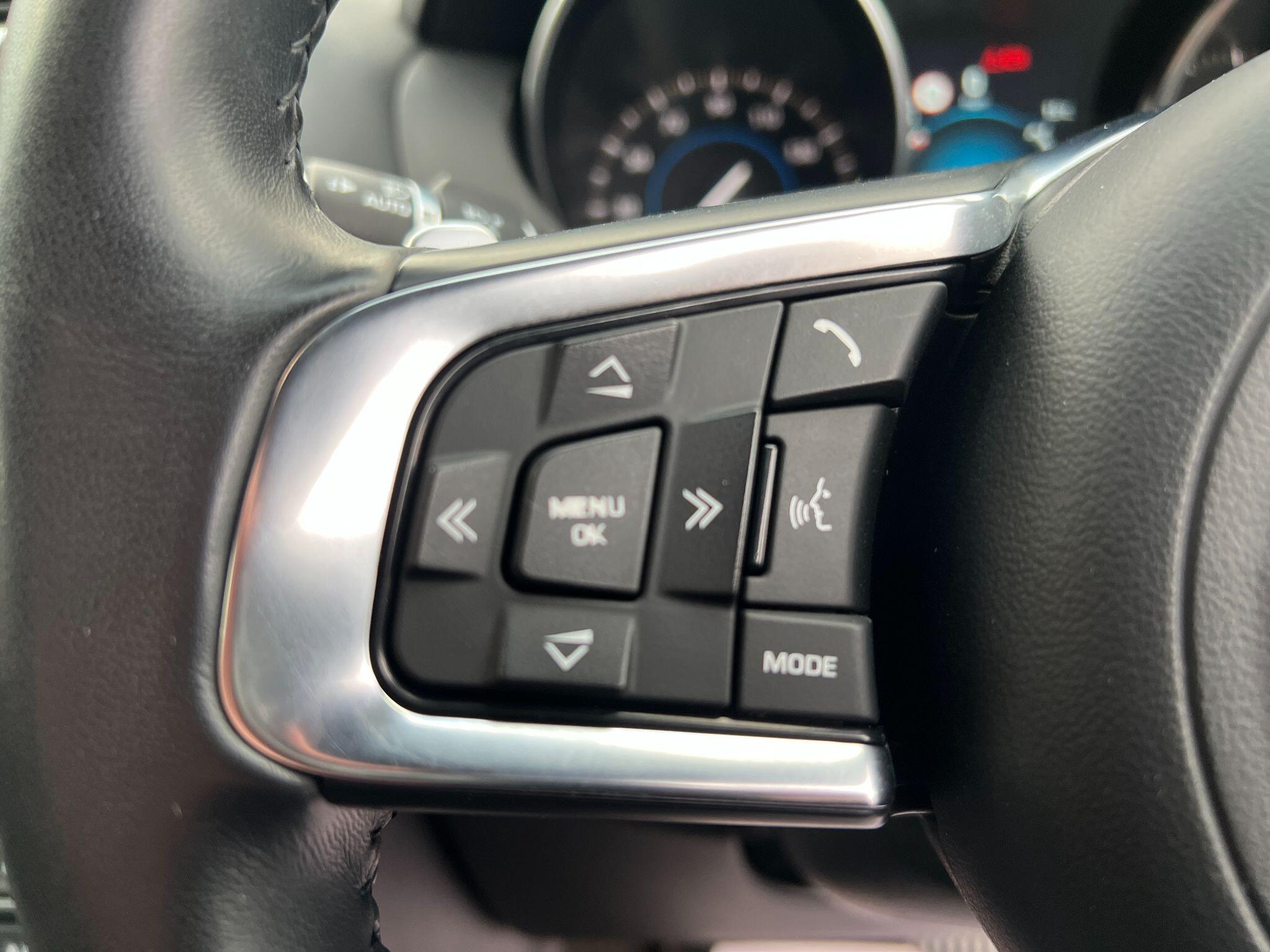 Jaguar F-Pace view 20