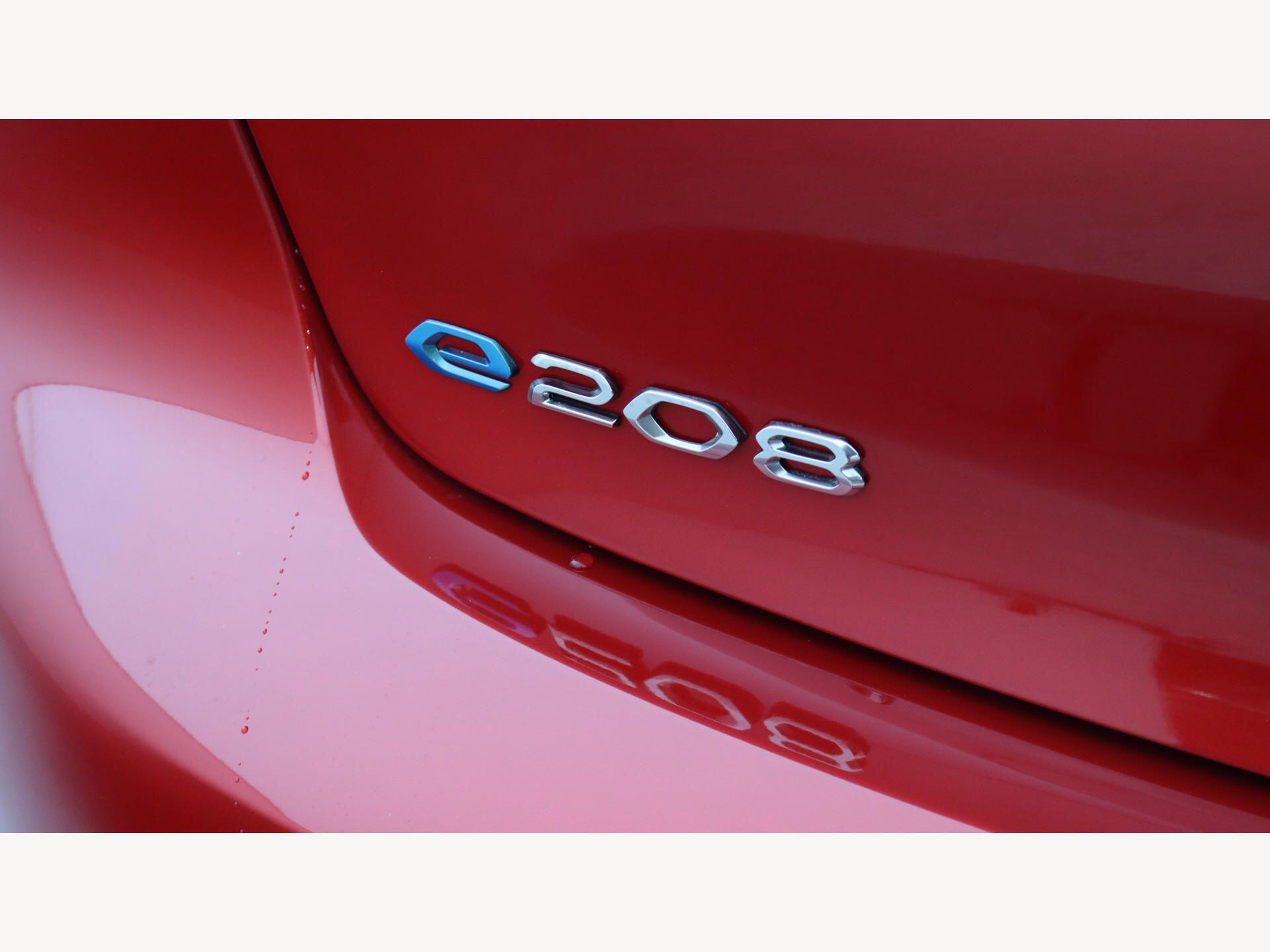 Peugeot e-208 view 30