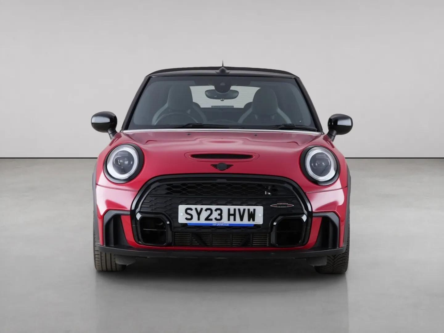Mini Convertible view 9