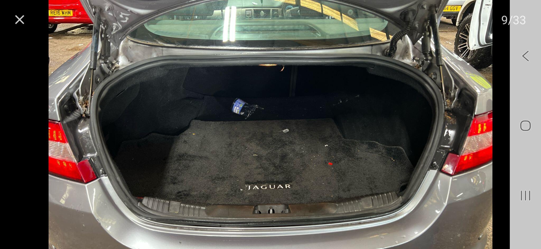 Jaguar XF view 9