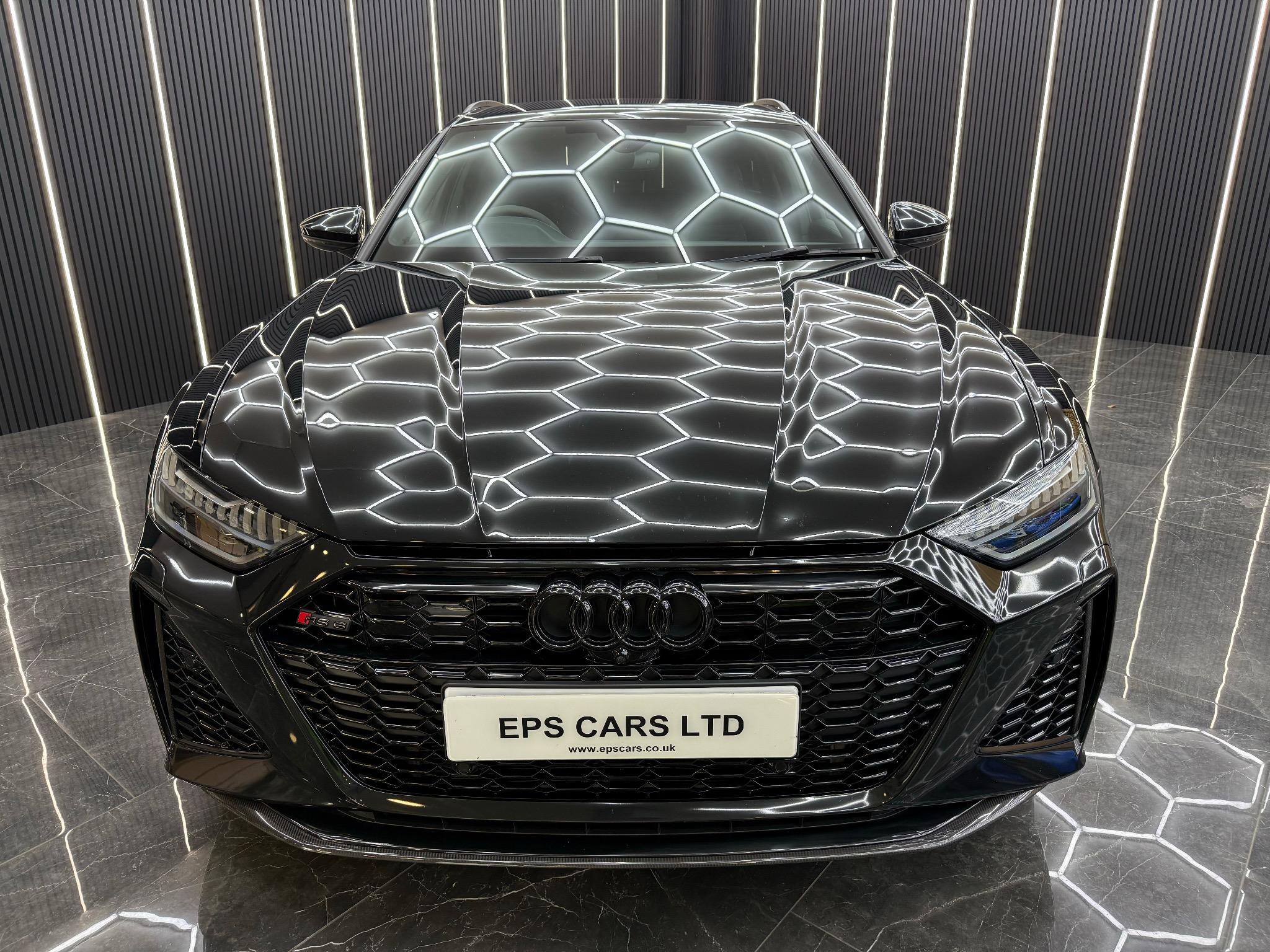 Audi RS6 Avant view 4