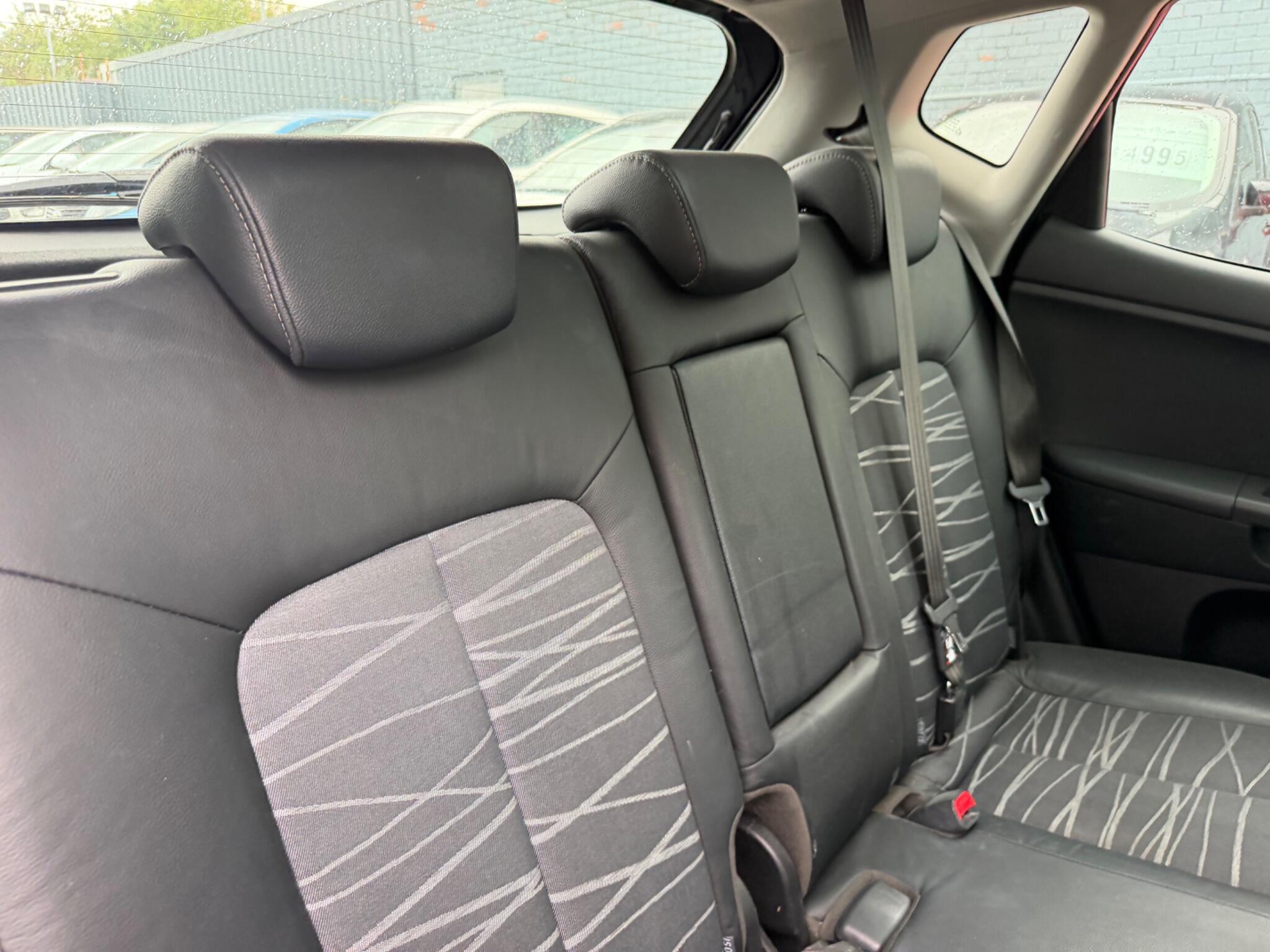 Kia Venga view 22
