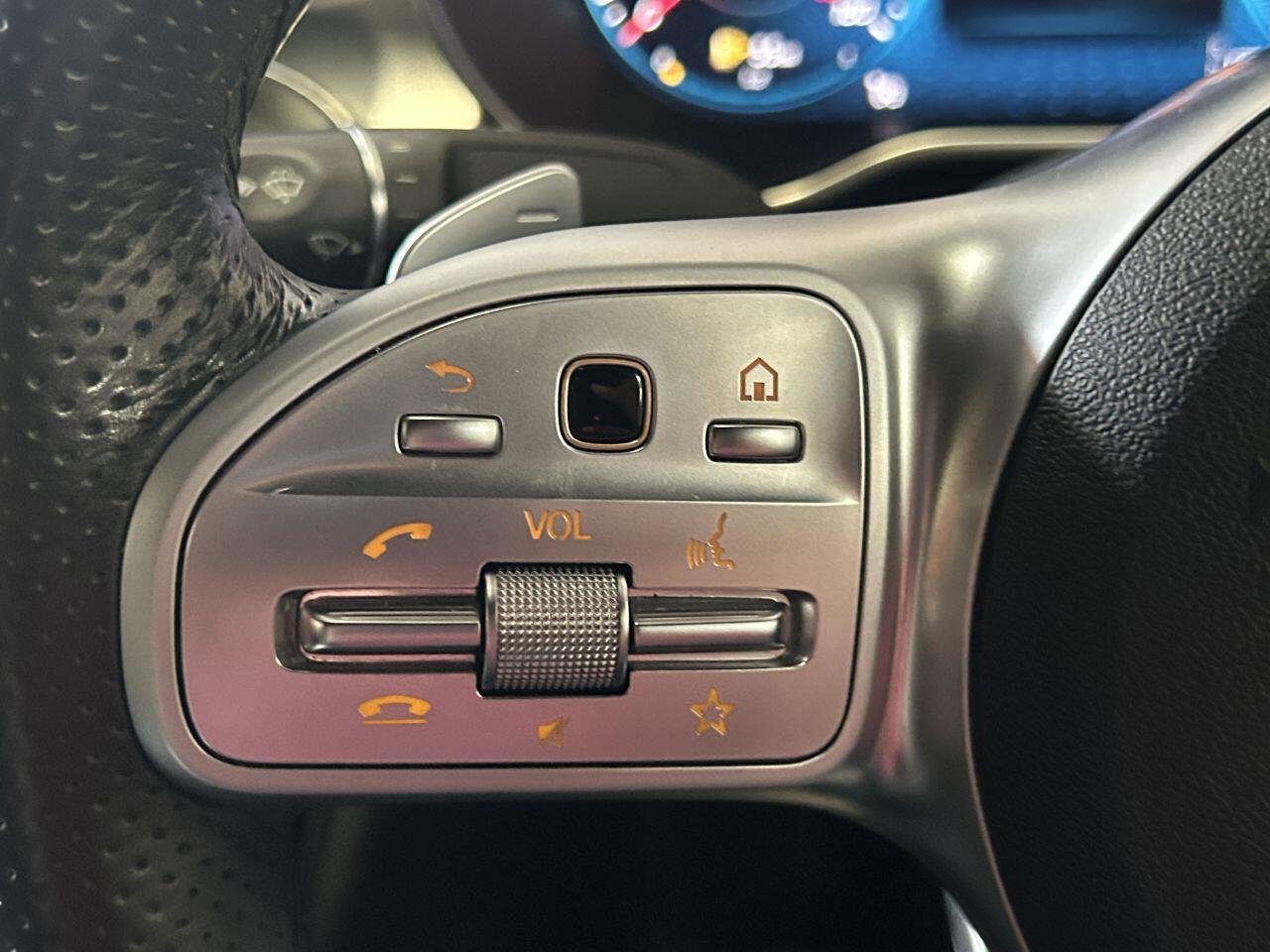 Mercedes-Benz C Class view 34